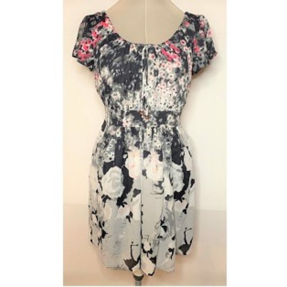 Kimchi Blue Floral Dress with pockets